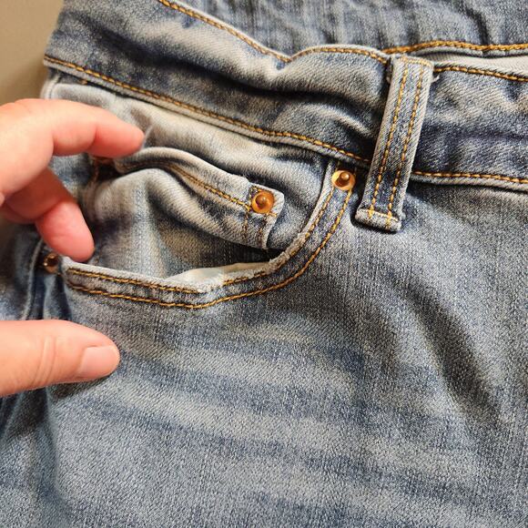 TIME & TRU Blue Medium Wash Straight Leg Jeans Stretch Comfort Casual Womens 16 - Picture 8 of 11